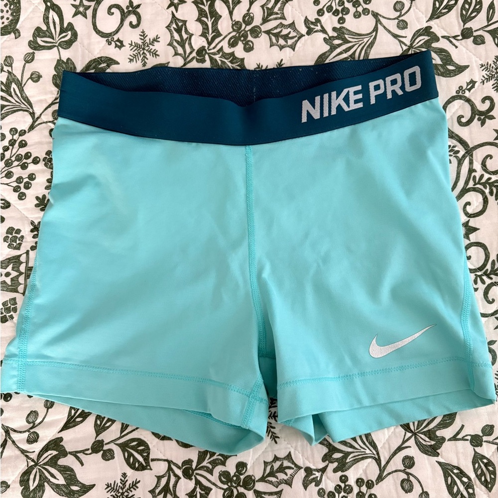 Nike Pro Women's Light Aqua Teal White 3” Dri-Fit Athletic Shorts Medium M